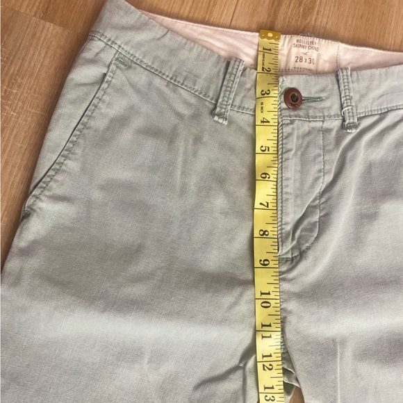 ❤️😍Hollister Pastel Soft Green Straight Leg Mid-Rise Skinny Denim Jeans - Picture 4 of 6